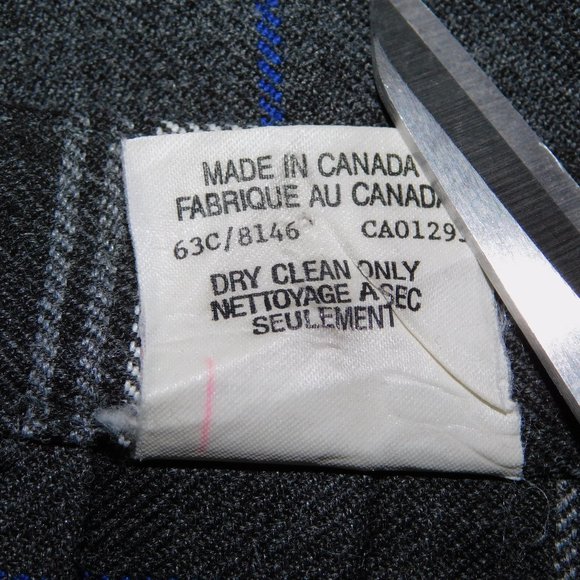 Elegant Checkered Midi Skirt in Gray - Picture 2 of 11